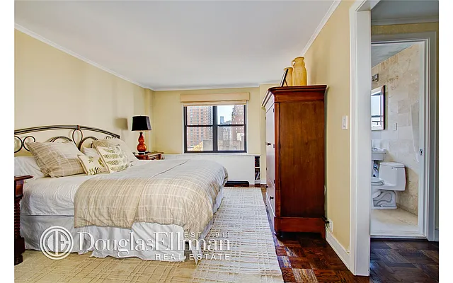 Sold by Douglas Elliman | media 4