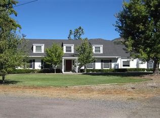 980 Riverside Dr, Ukiah, CA 95482