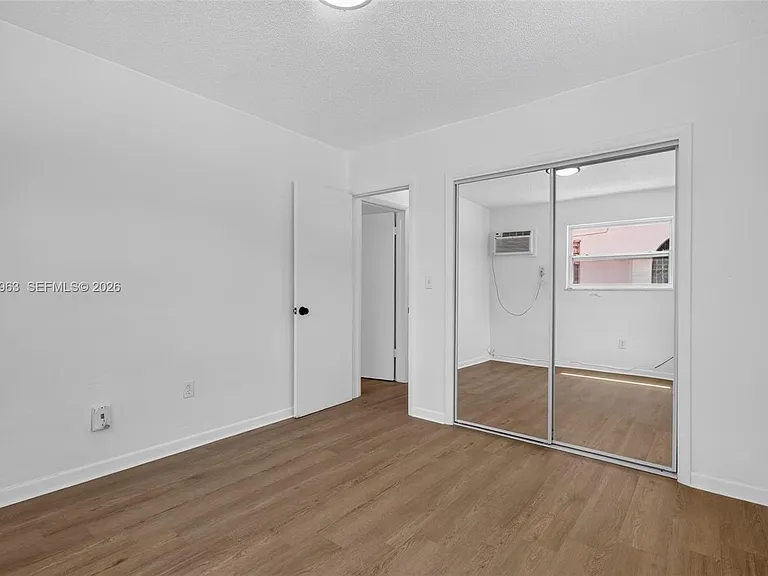 458 SW 9th St #1 — Photo 14