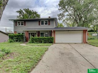 1145 Saint Andrews Rd, Bellevue, NE 68005