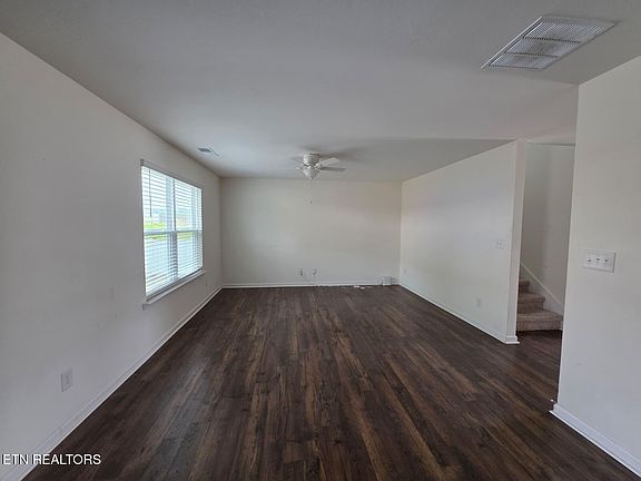 4th image of 1428 Ridge Estates Dr