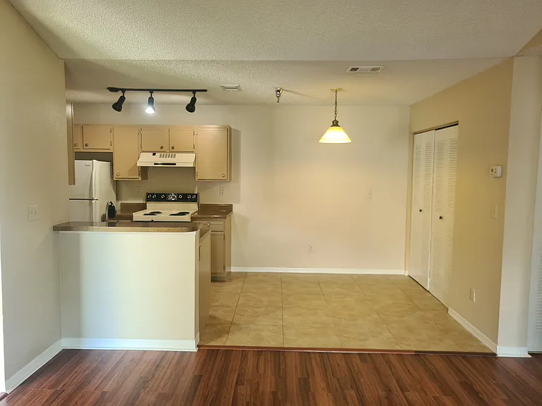 10263 Gandy Blvd N #308 — Photo 12