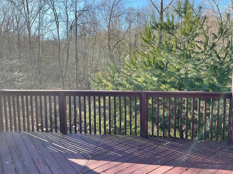 527 Greenblades Ct — Photo 5