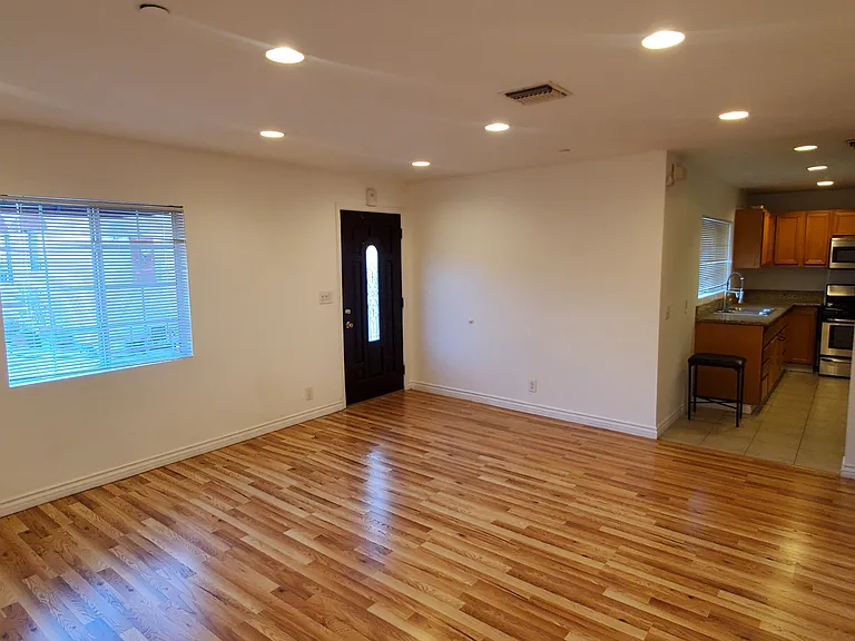 629 Milford St — Photo 17