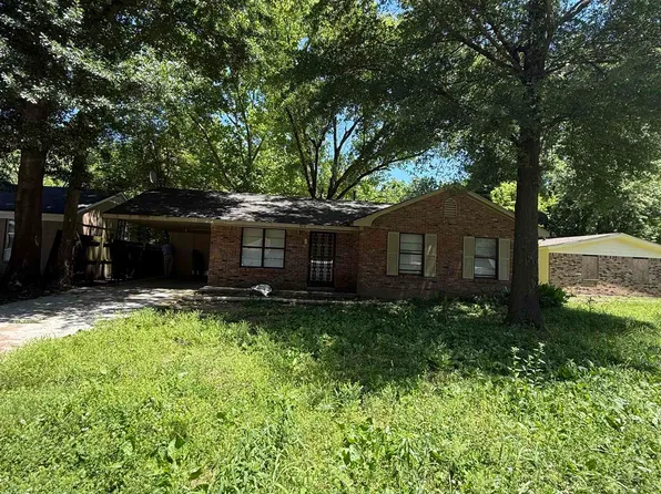 820 Archie Dr, Memphis, TN 38127