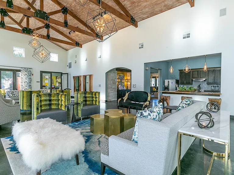 Dry Creek Ranch Apartments — Photo 48