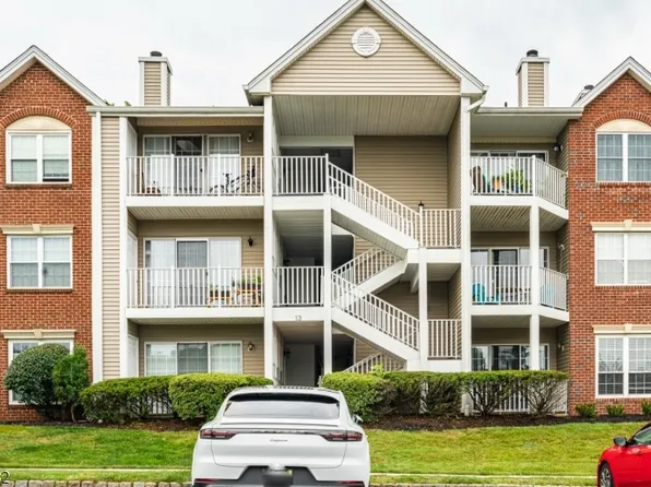 1316 Boxwood Dr, Branchburg Twp., NJ 08876