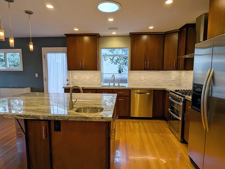 913 Pleasant Hill Rd — Photo 7