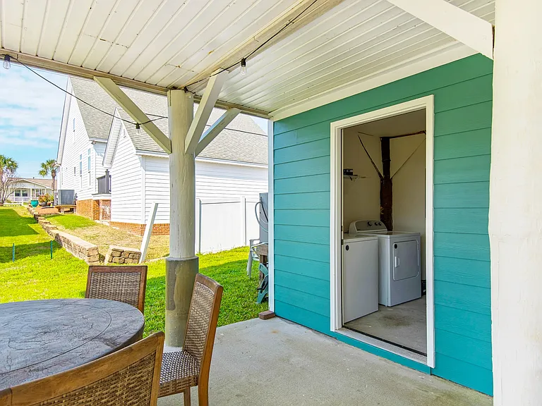 301 Chelsea Dr — Photo 35