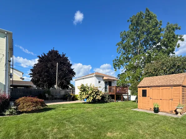 (undisclosed Address), Cranston, RI 02920