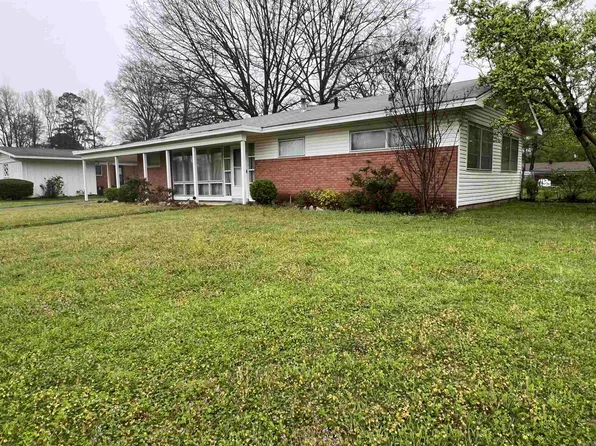 1908 Center St, Arkadelphia, AR 71923