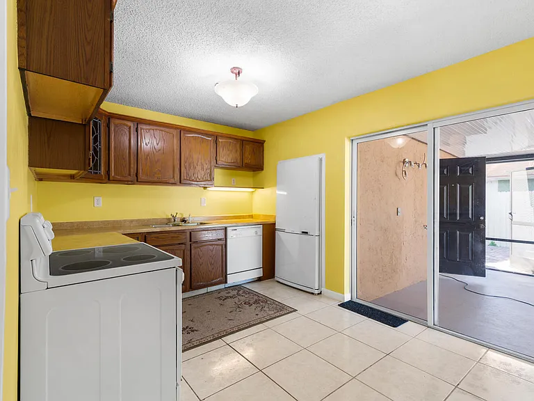 4619 Gladiator Cir — Photo 15