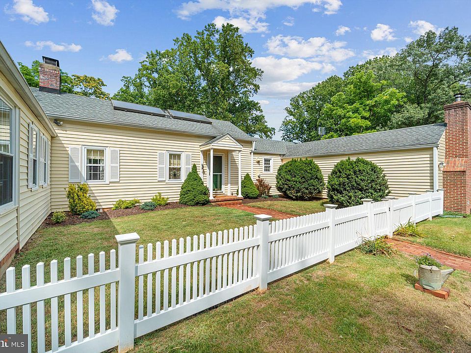 8569 Meetze Rd, Warrenton, VA 20187 | Zillow