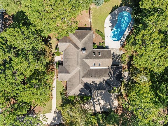 5th image of 665 Donald Ross Drive