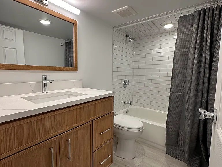 2950 N Sheffield Ave #1F — Photo 13