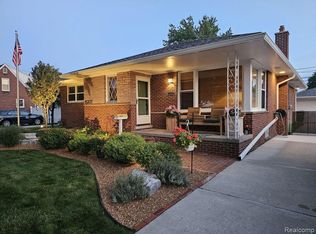 15207 Cicotte Ave, Allen Park, MI 48101
