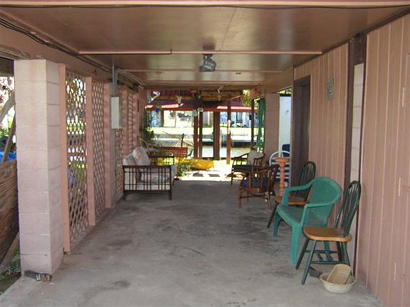 1ST FLOOR PATIO