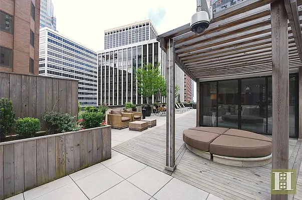 Rented by Halstead Real Estate | media 22