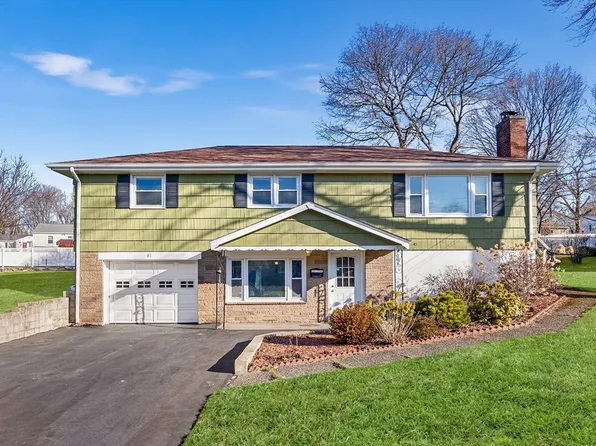 81 Harriet Ave, Shrewsbury, MA 01545