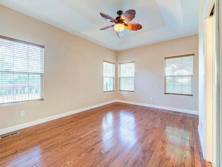 1140 Collingwood Dr — Photo 19