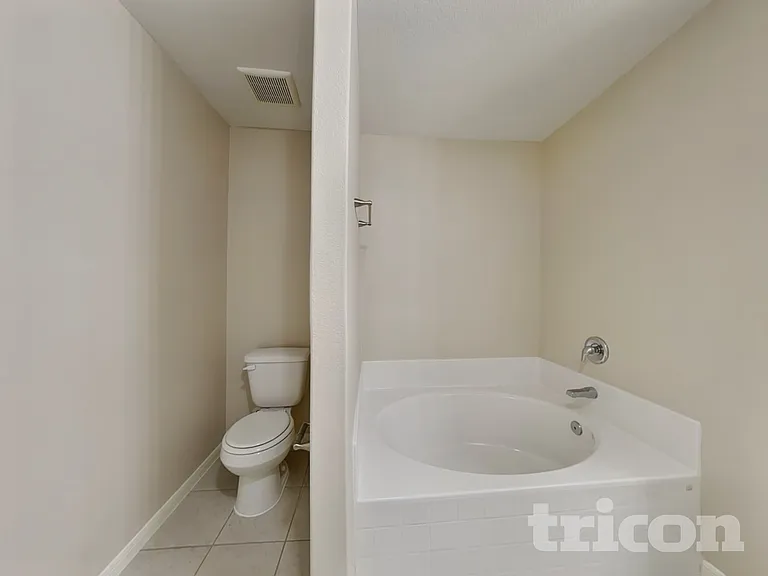 908 American Monarch Dr — Photo 9