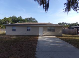 724 W Bridgers Ave, Auburndale, FL 33823