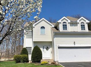 95 Sunflower Ridge Rd, South Setauket, NY 11720