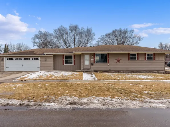 392 Roosevelt St, Belvidere, IL 61008