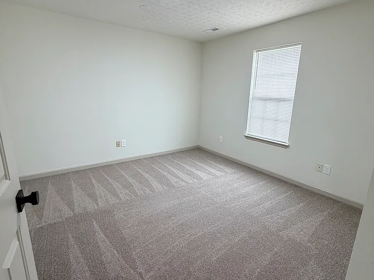 761 Jennings Ct — Photo 13