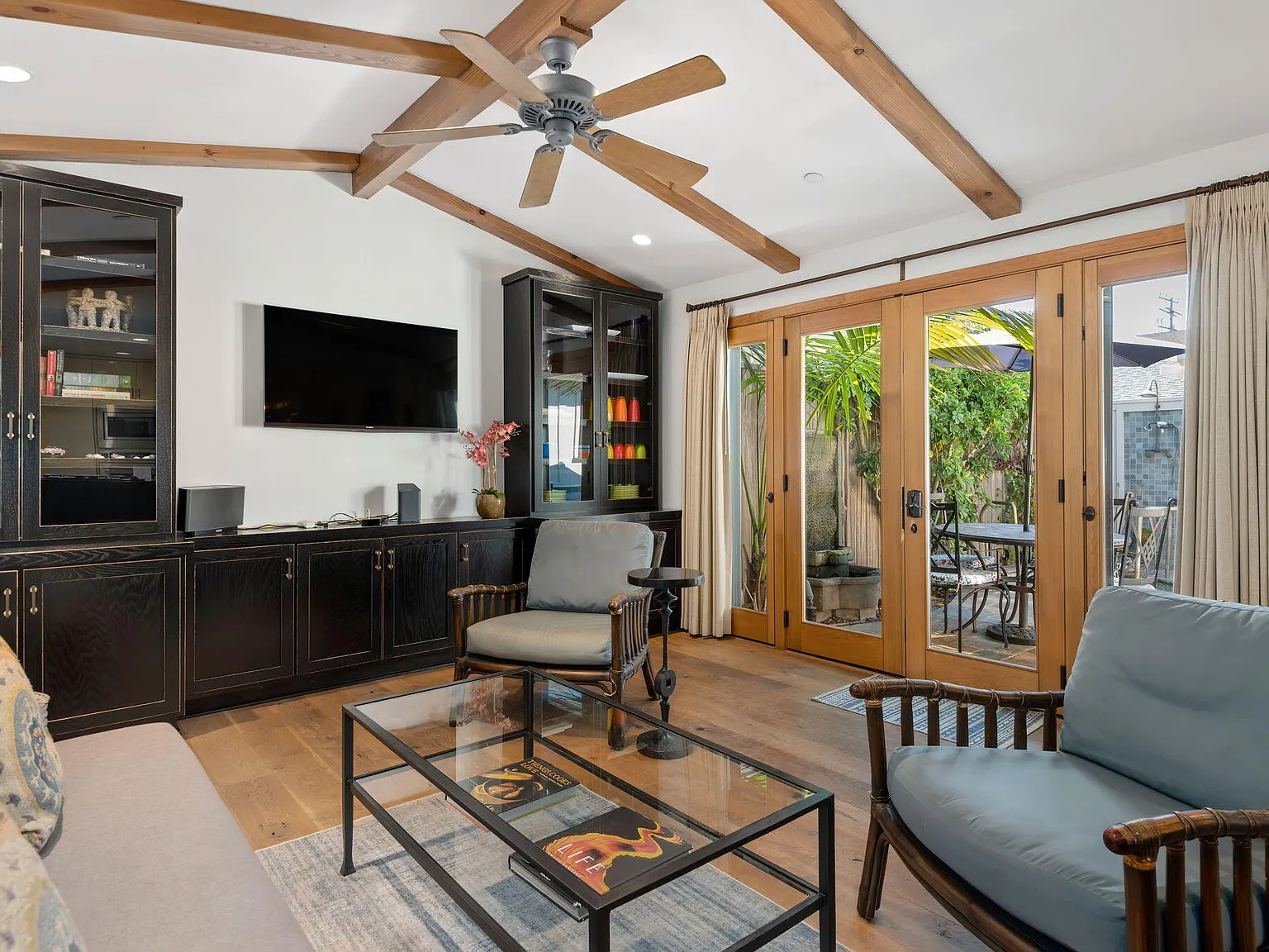 1 bed, 1.0 bath, $5,500 — Photo 3