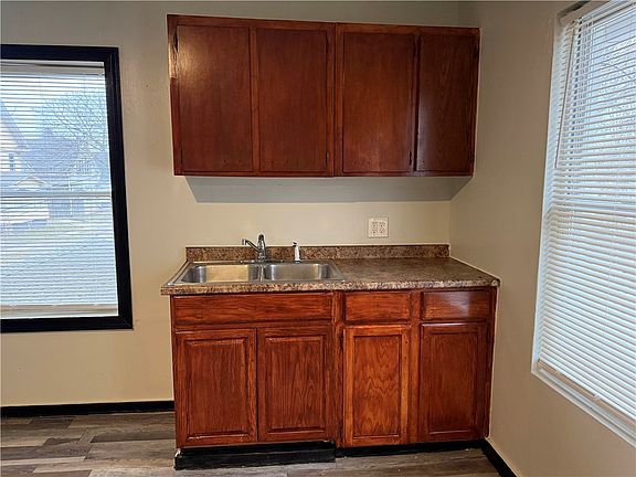 2nd image of 710 Jay St #4