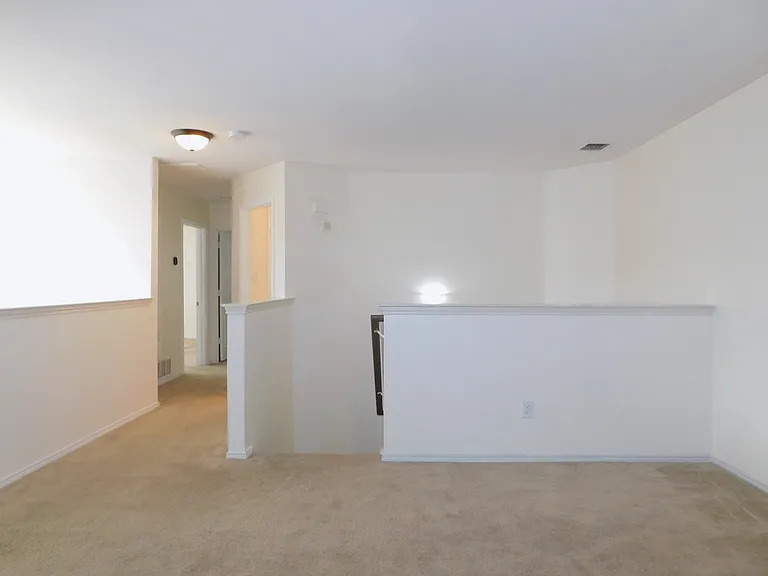 2701 Clark Dr — Photo 23
