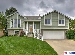 1230 S 169th St, Omaha, NE 68130