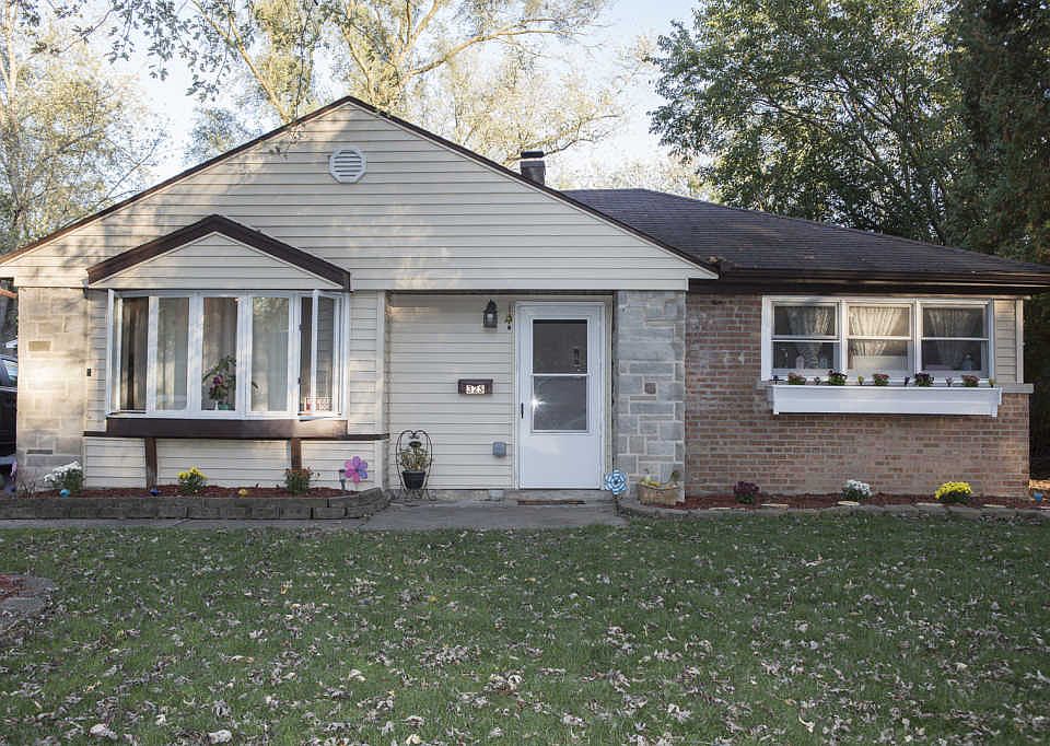 1st image of 325 Nokomis St