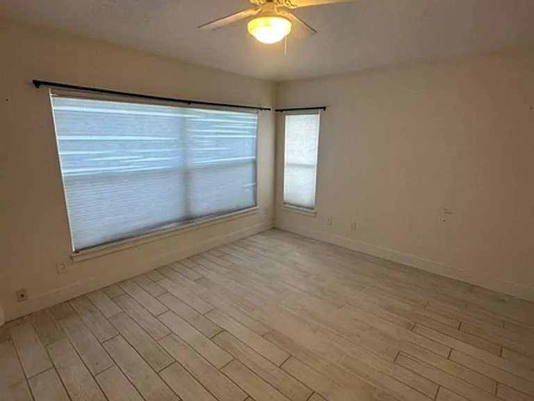 105 Oceans Edge Dr — Photo 23