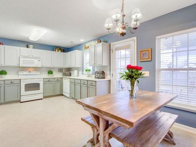 562 Holiday Dr, Summerville, SC, 29483