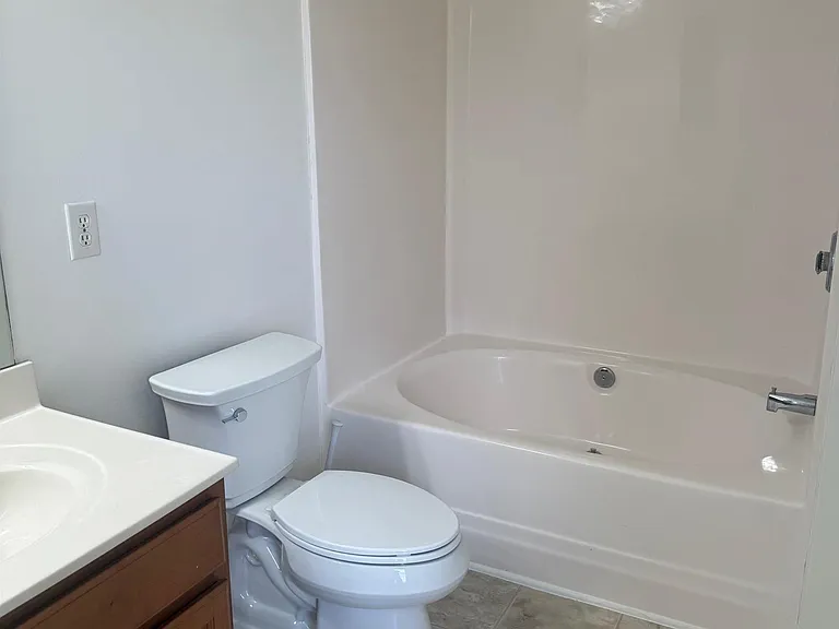 227 Spring Crossing Cir — Photo 17