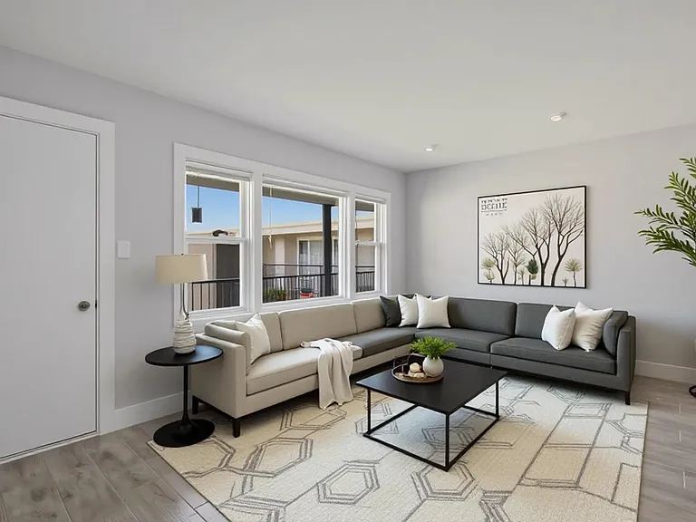 2537 S Merrill Ave #1 — Photo 2