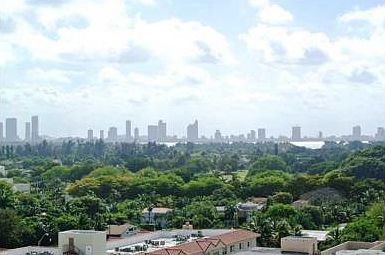 4th image of 2655 Collins Ave APT 1410