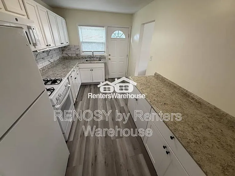 5705 Fieldview Ct — Photo 3