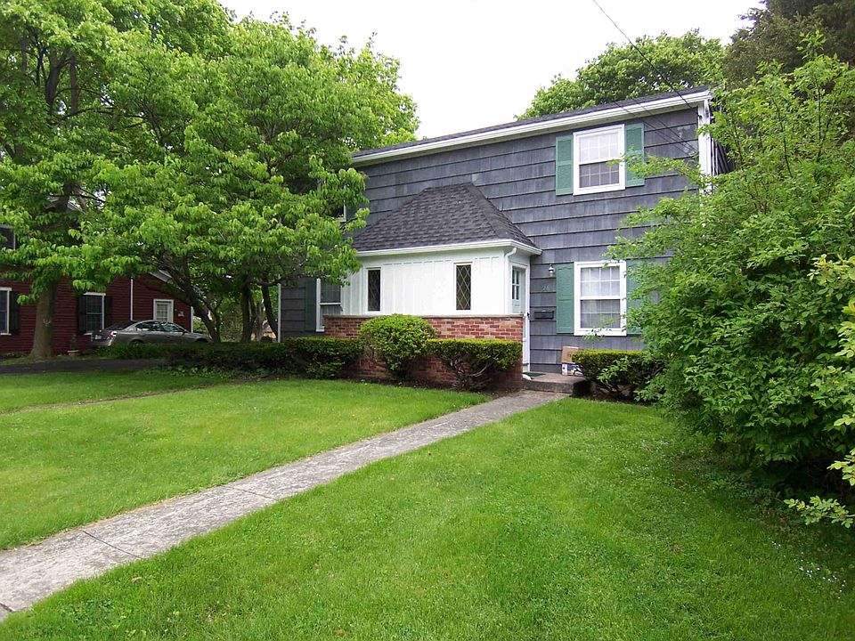 1st image of 28 South St #28