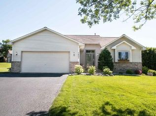 7893 Isleton Ave S, Cottage Grove, MN 55016