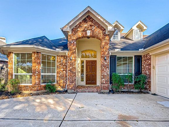 3rd image of 4623 Rainbow Valley Ct