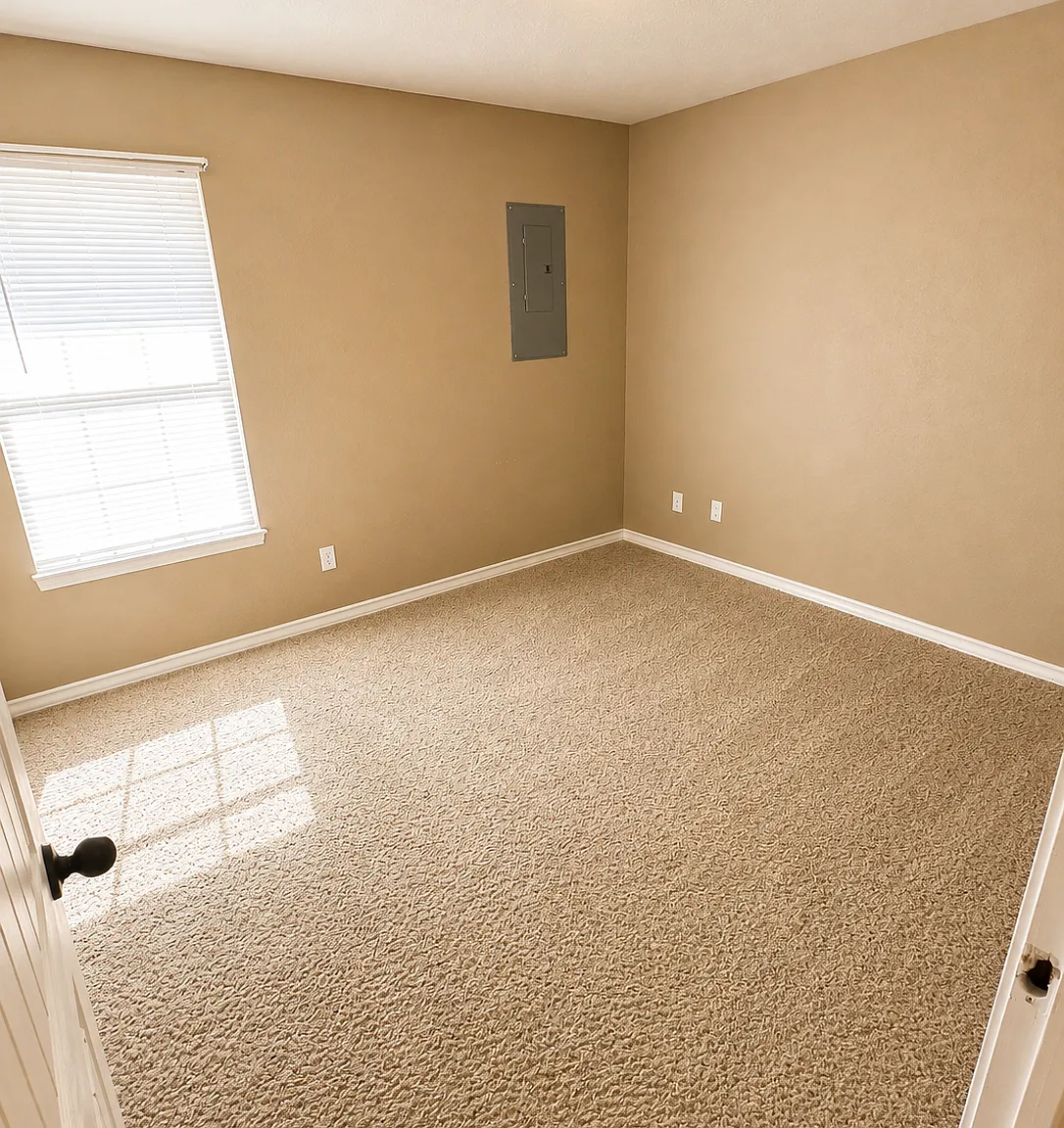 3007 East 44th Street - - — Photo 4