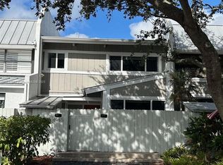 6985 SW 53rd Ln, Miami, FL 33155