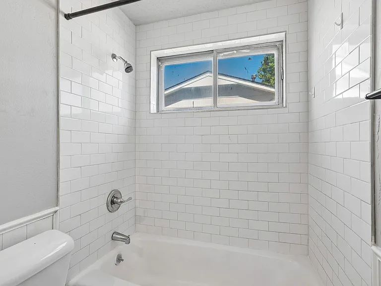 4008 SE 46th St — Photo 21
