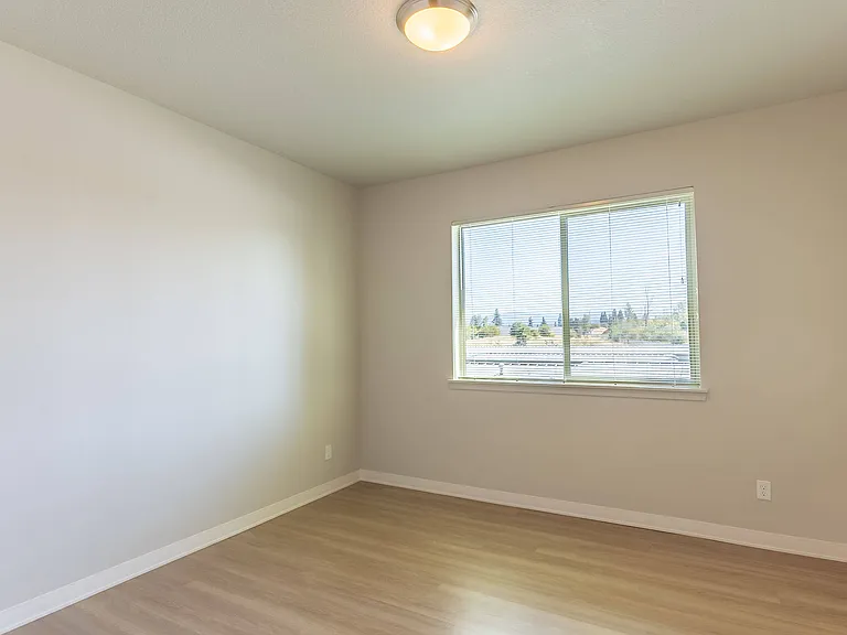 Cascade Place Apartment Homes — Photo 39