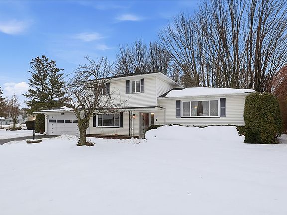 2nd image of 190 Kennedy Cir