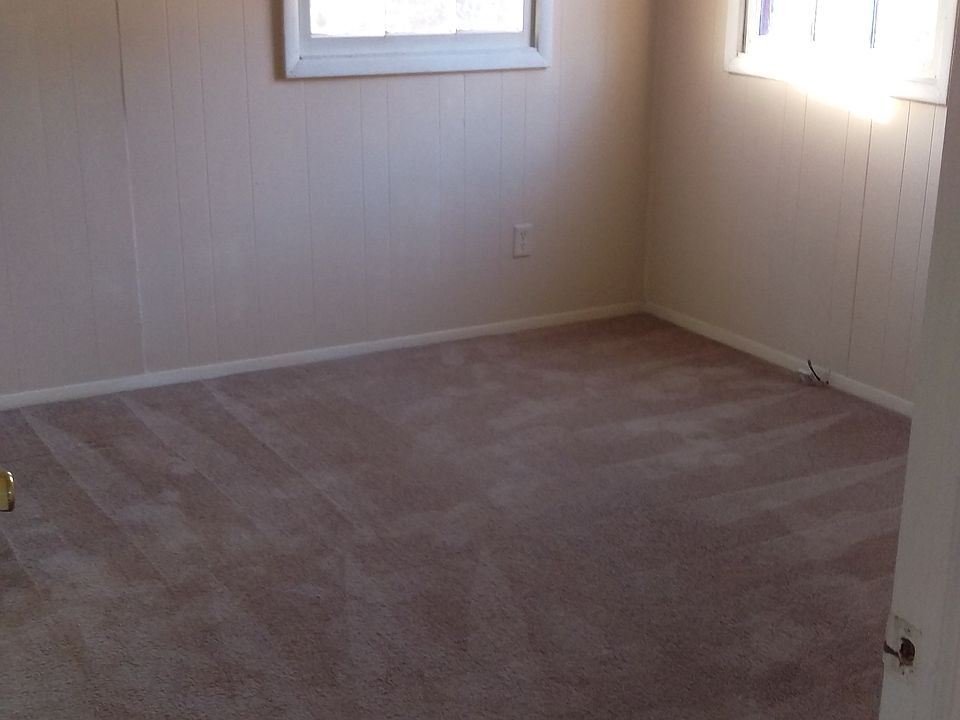 2nd image of 5752 Summit Ave