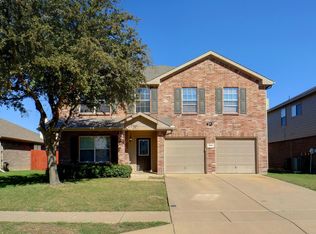 8504 Shallow Creek Dr, Fort Worth, TX 76179
